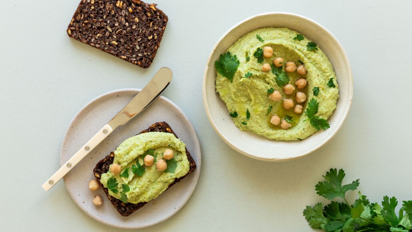 Grøn hummus med edamamebønner