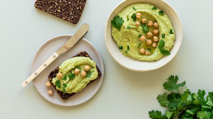 Grøn hummus med edamamebønner